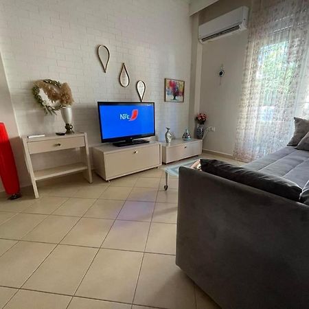 Brick Apartment Néa Péramos エクステリア 写真